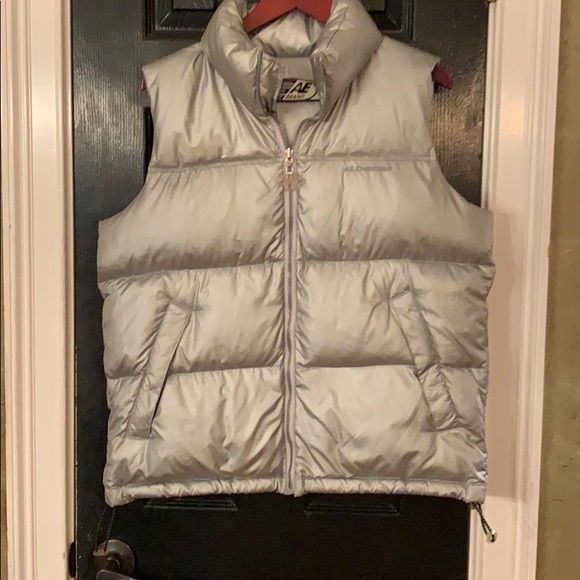 American Eagle Outfitters Other - American Eagle down silver men’s vest small